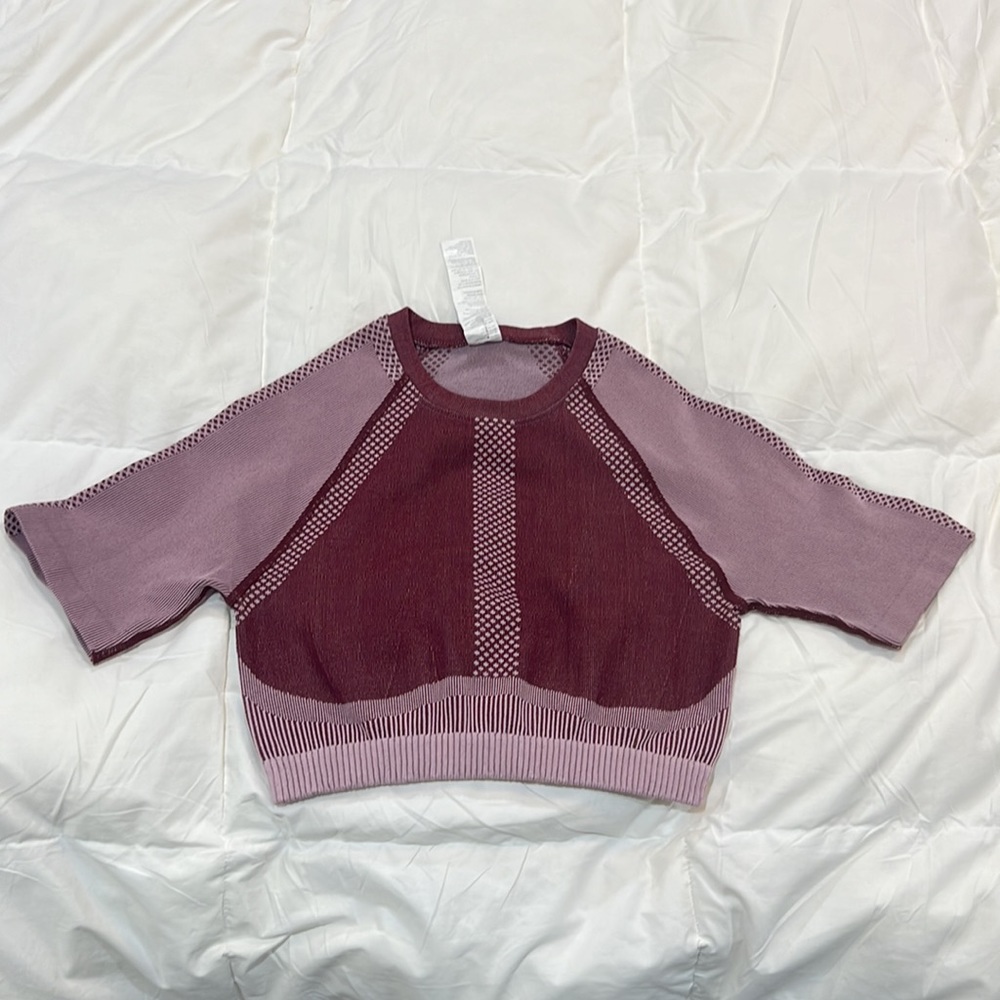 Fabletics Crop Workout Top - Picture 2 of 8
